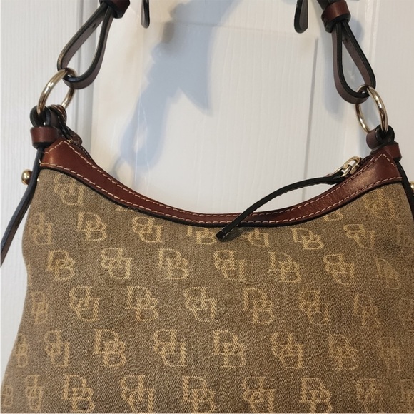 Dooney & Bourke Signature Anniversary Canvas & Leather Hobo Bag Like New - Picture 6 of 15